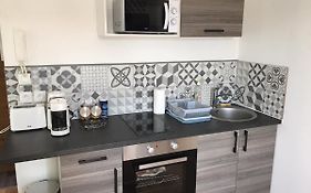 Bel appartement 5 minutes centre ville WIFI